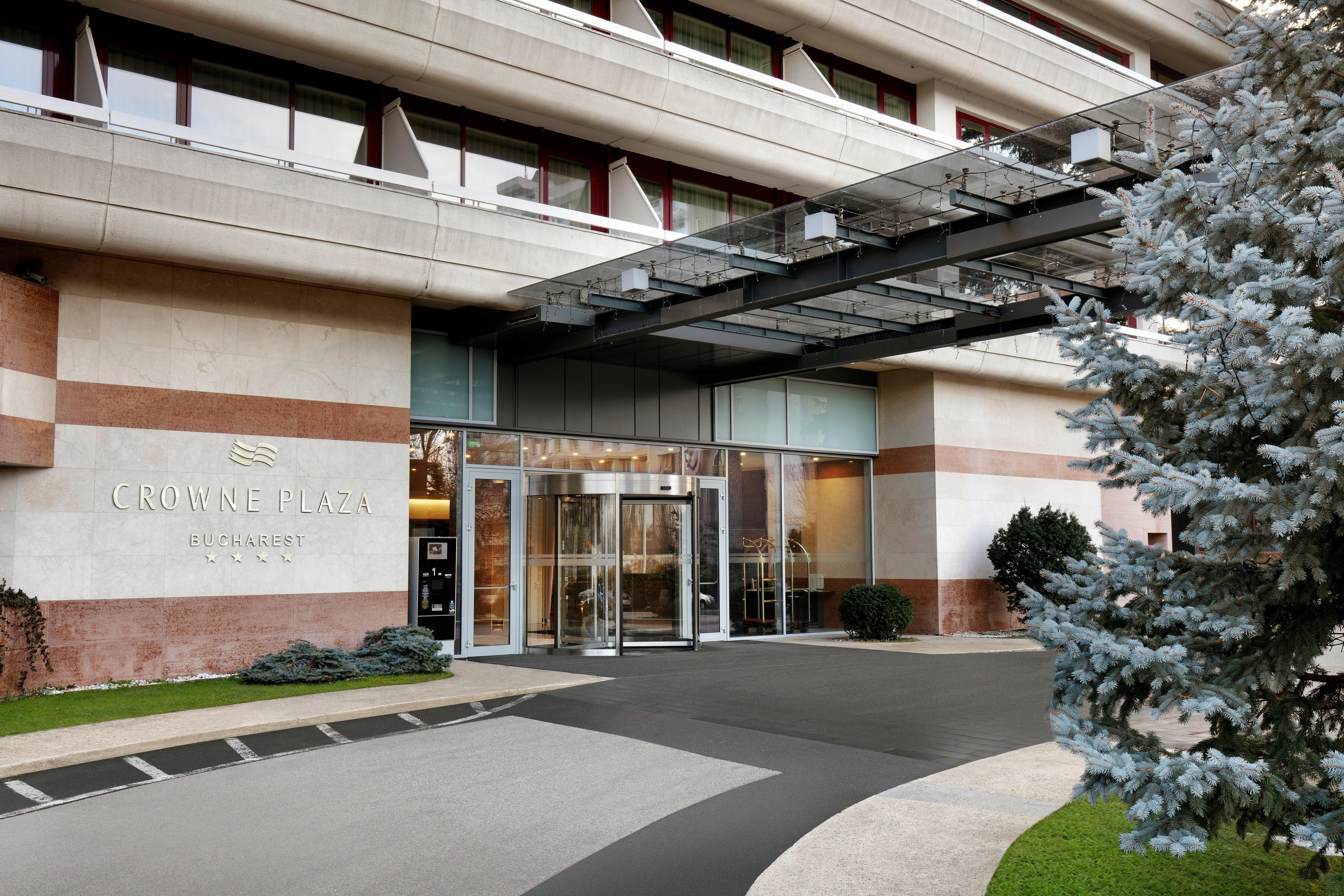 Hotel Crowne Plaza By Ihg 4*